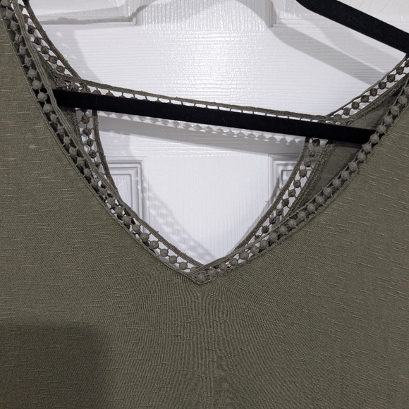 Lane Bryant Sage Green Swing Sleeveless Tank Top in Size 18/20 (2X) - Picture 3 of 7